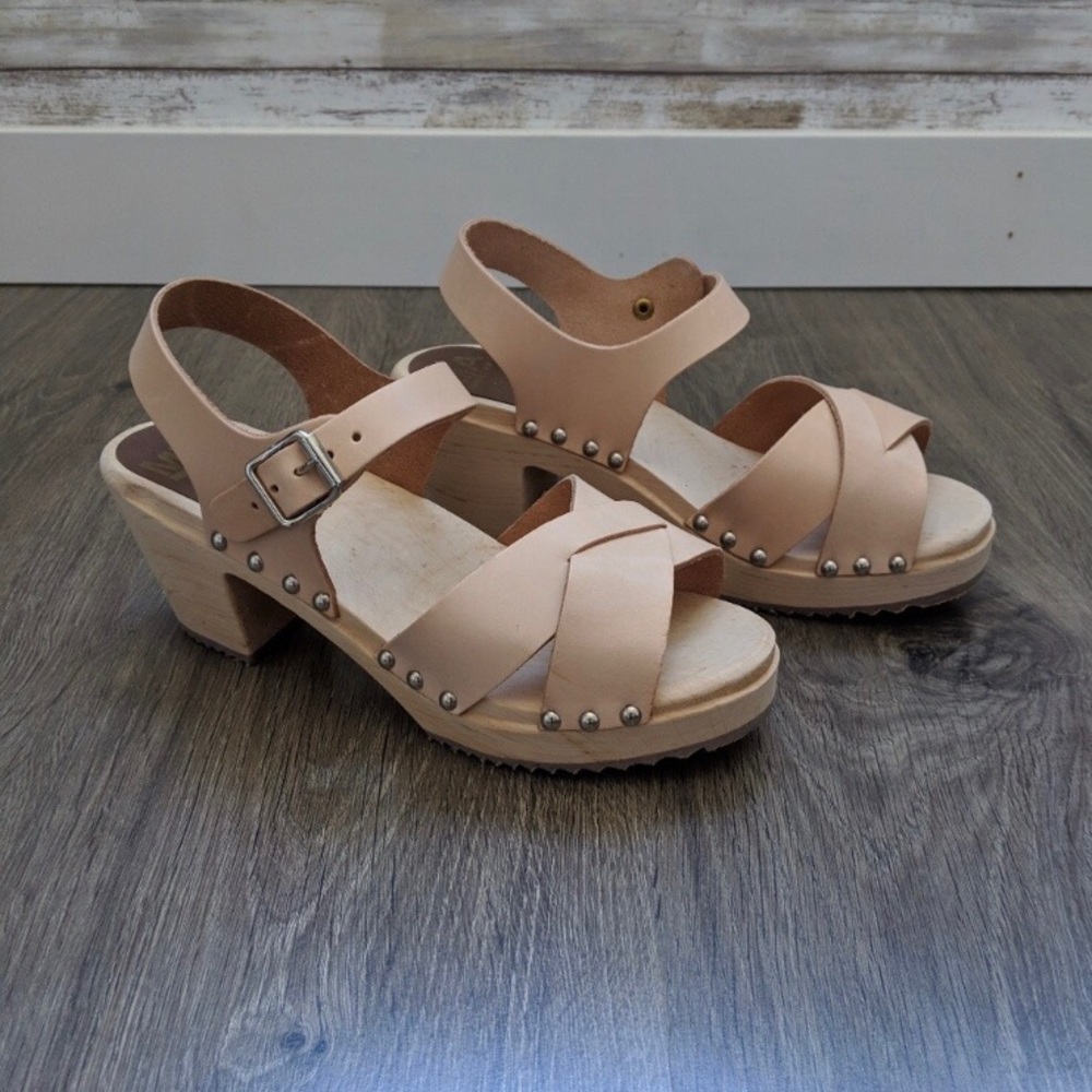 MIA Gertrude Clogs